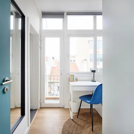 Cozy In A Coliving In Arroios Lisboa